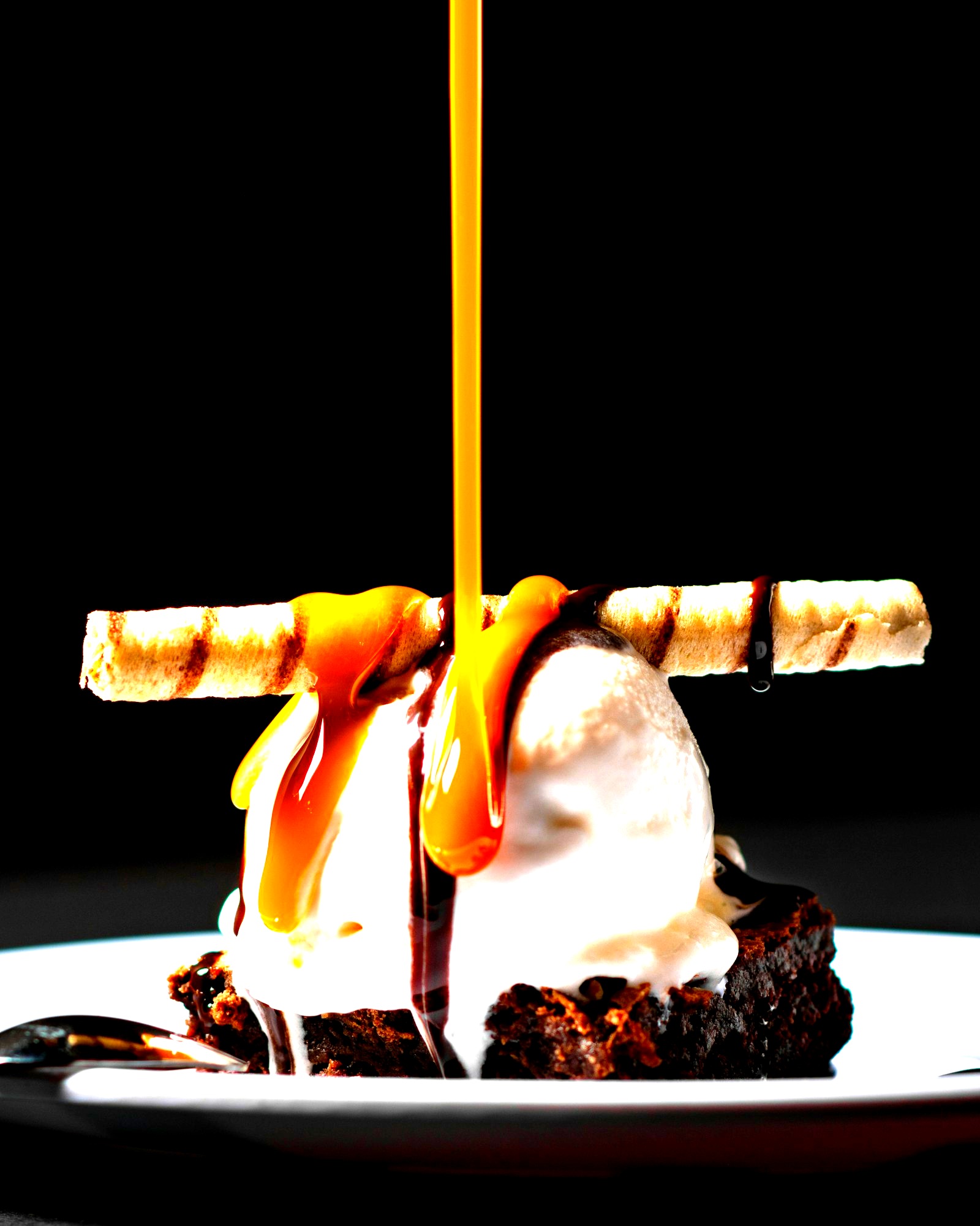 Brownie sundae dessert